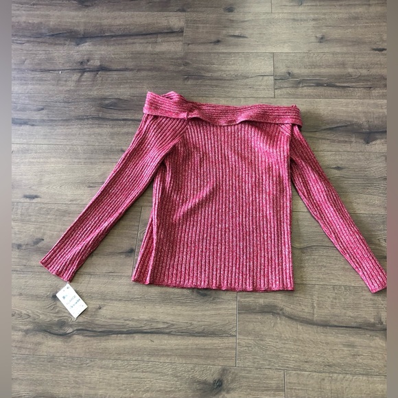 NWT INC INTERNATIONAL RED KNITTED SWEATER SILVER EMBELLISHED WIDE NECK XL - Picture 7 of 8